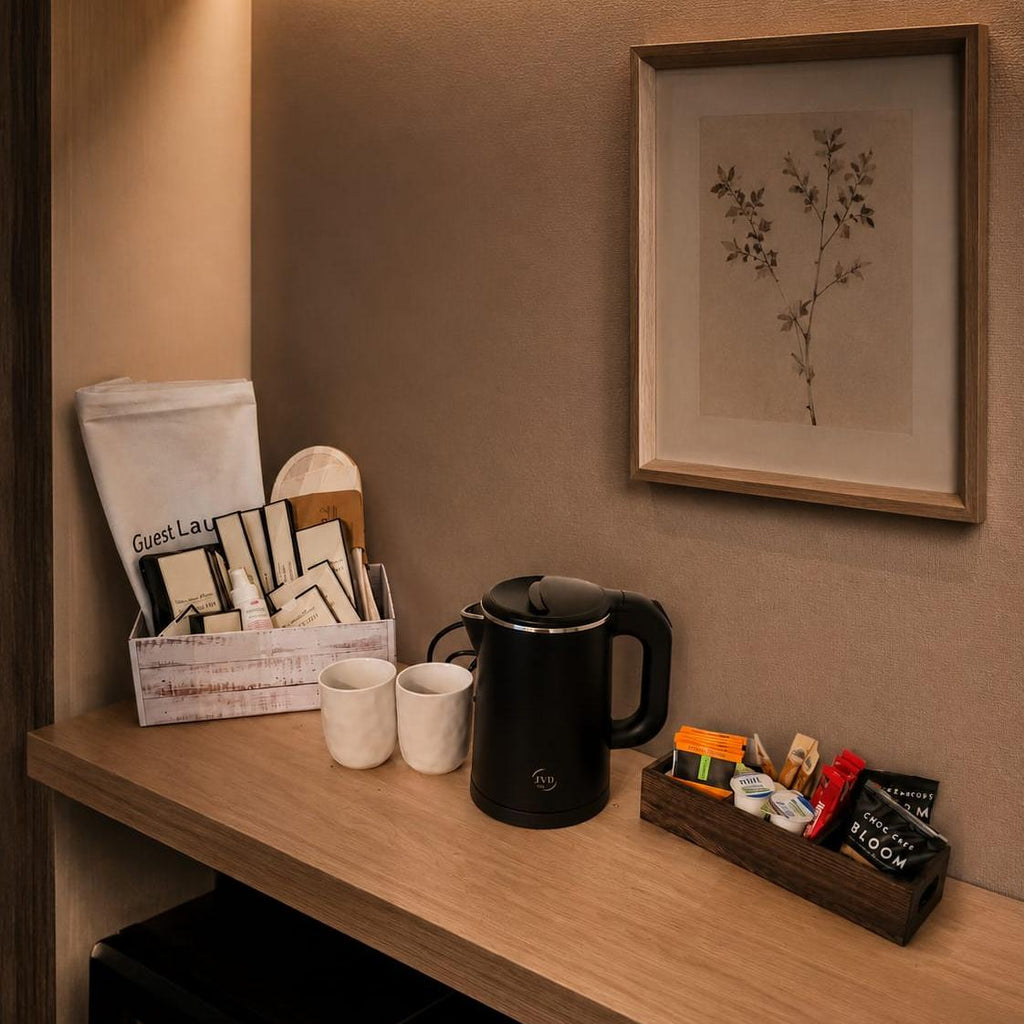 White Wash Box for Guest Room Display